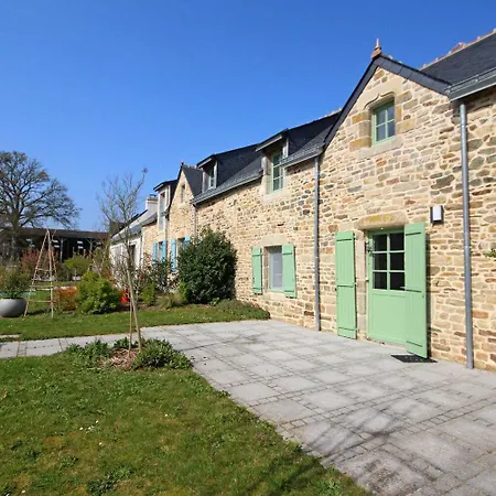 Les Pommiers Holiday home *